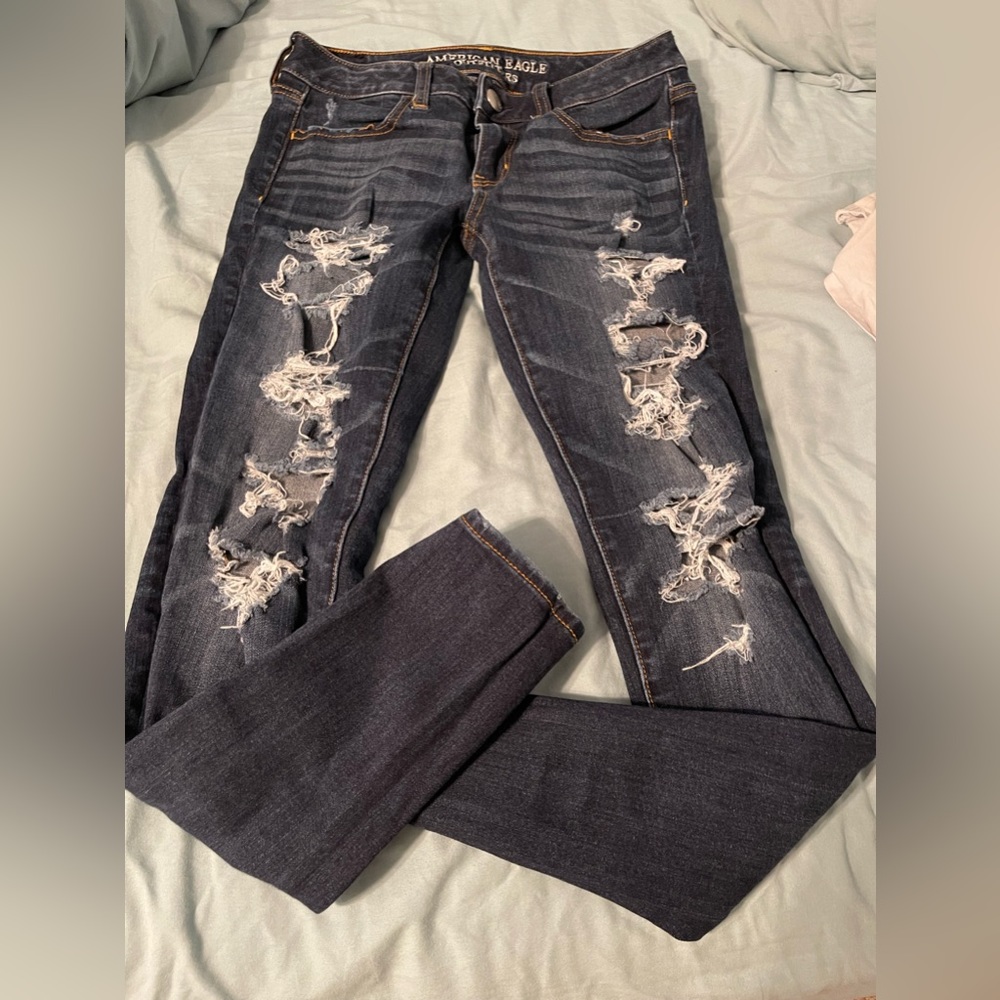 Ripped skinny jeans